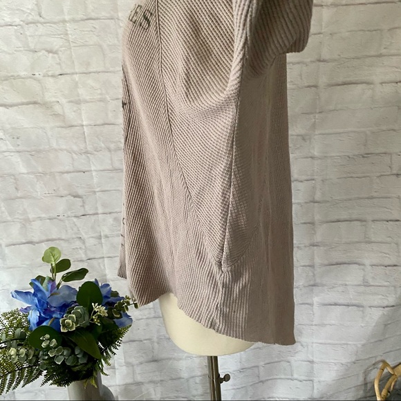 We The Free Thermal Top - Picture 8 of 12